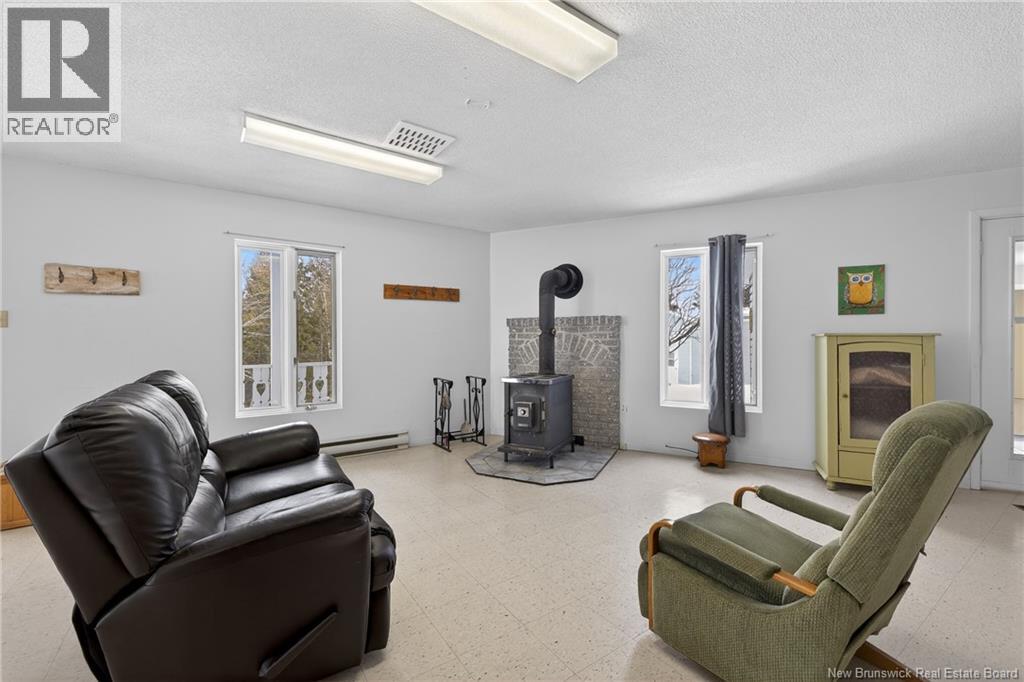 15 Benjamin Portage North - 22