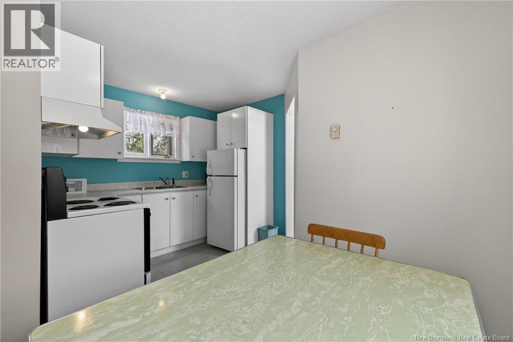 15 Benjamin Portage North - 36