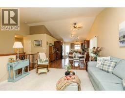 126 Dorothy Gentleman Cres N - photo 16