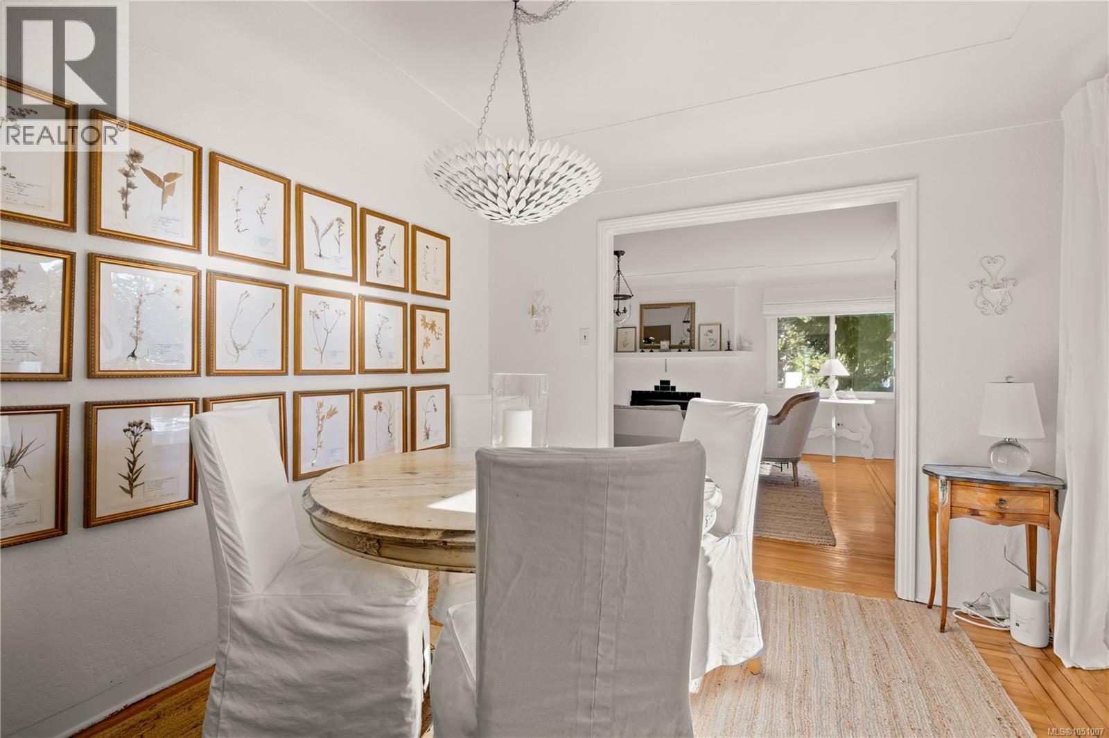 741 Cowper St - 9