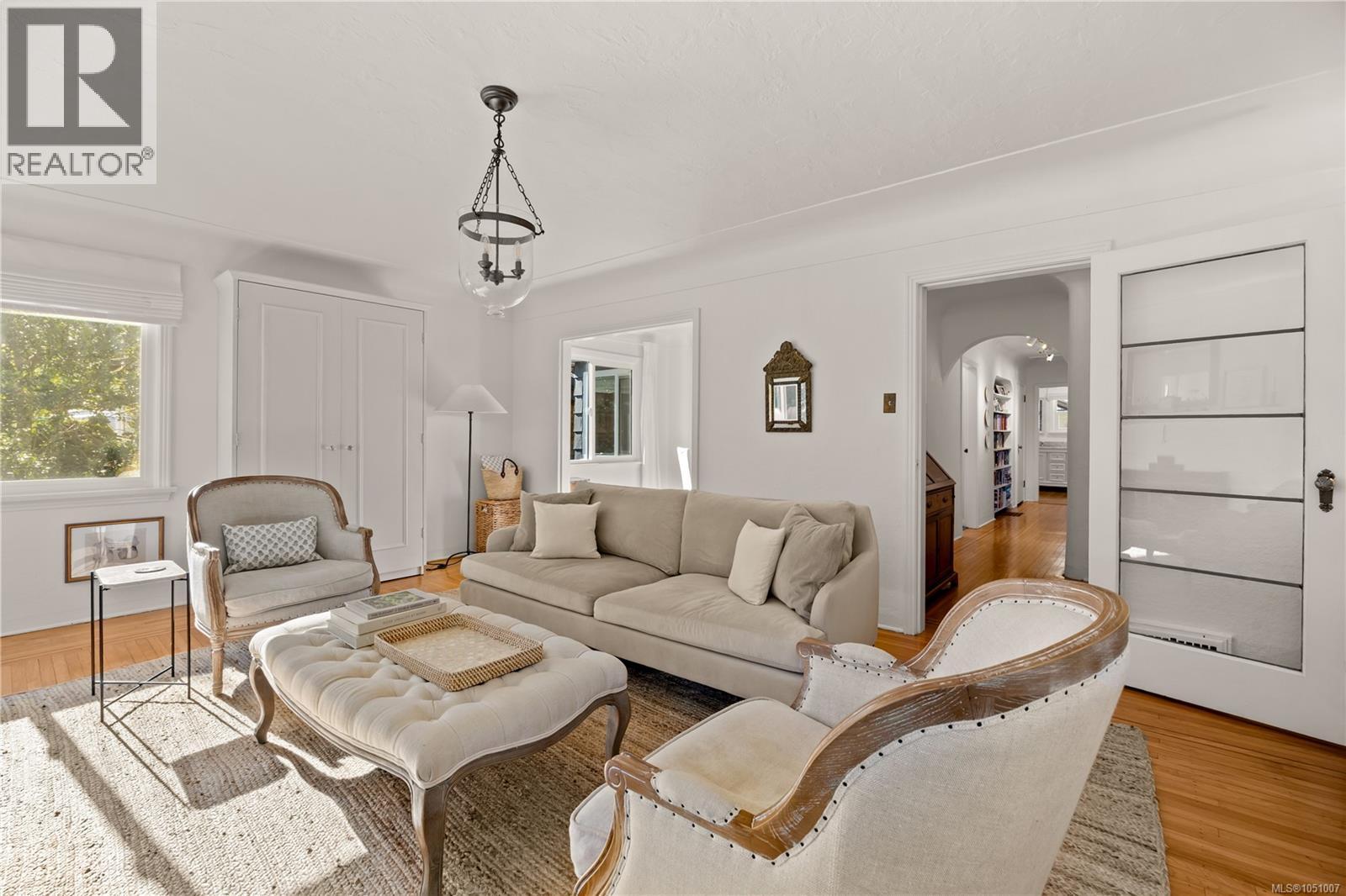 741 Cowper St - 6