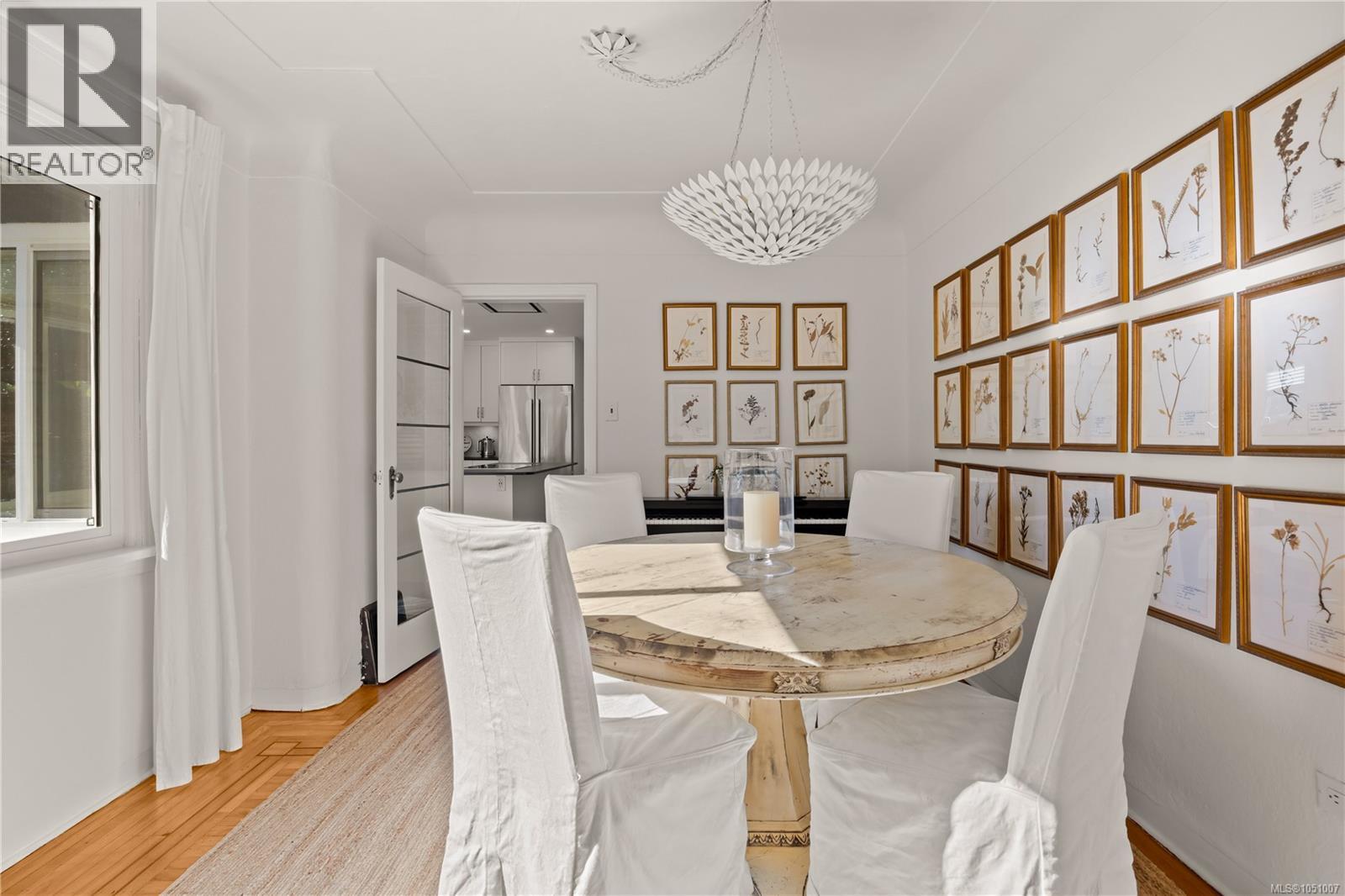 741 Cowper St - 8