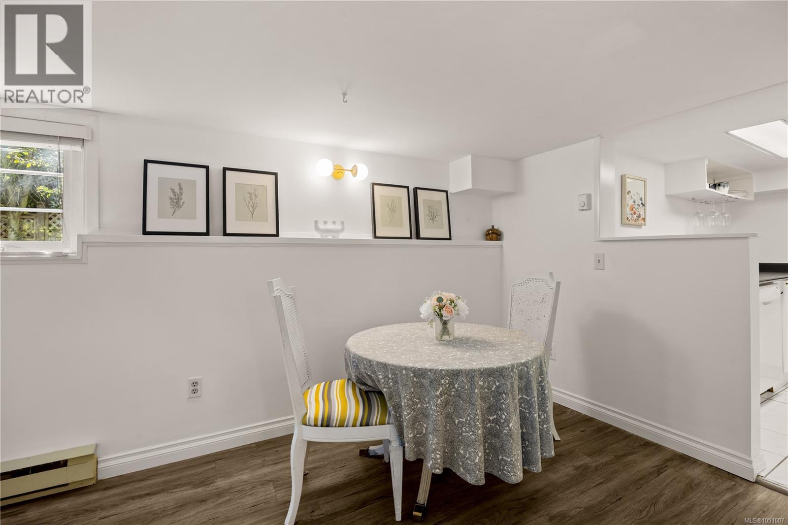 741 Cowper St - 30