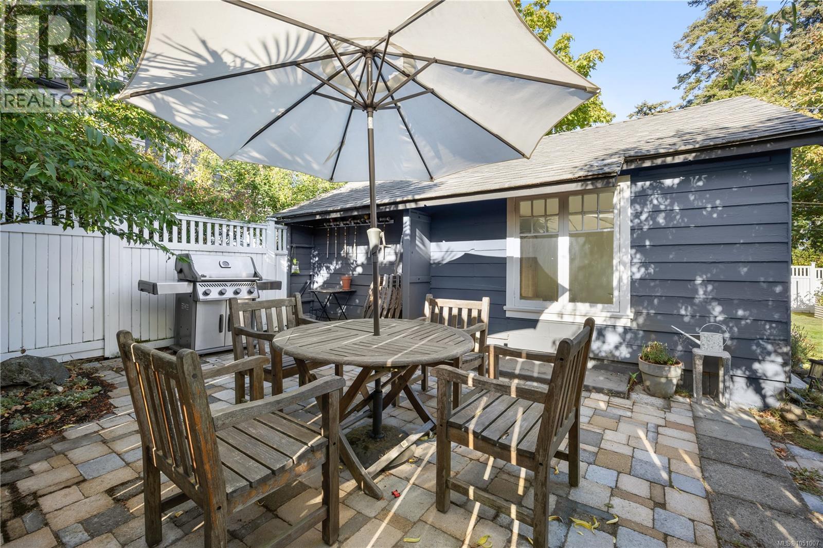 741 Cowper St - Image 38