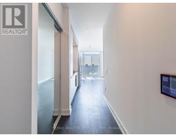 2208 - 30 Inn On The Park Drive, Toronto, ON M3C0P7 Photo 8