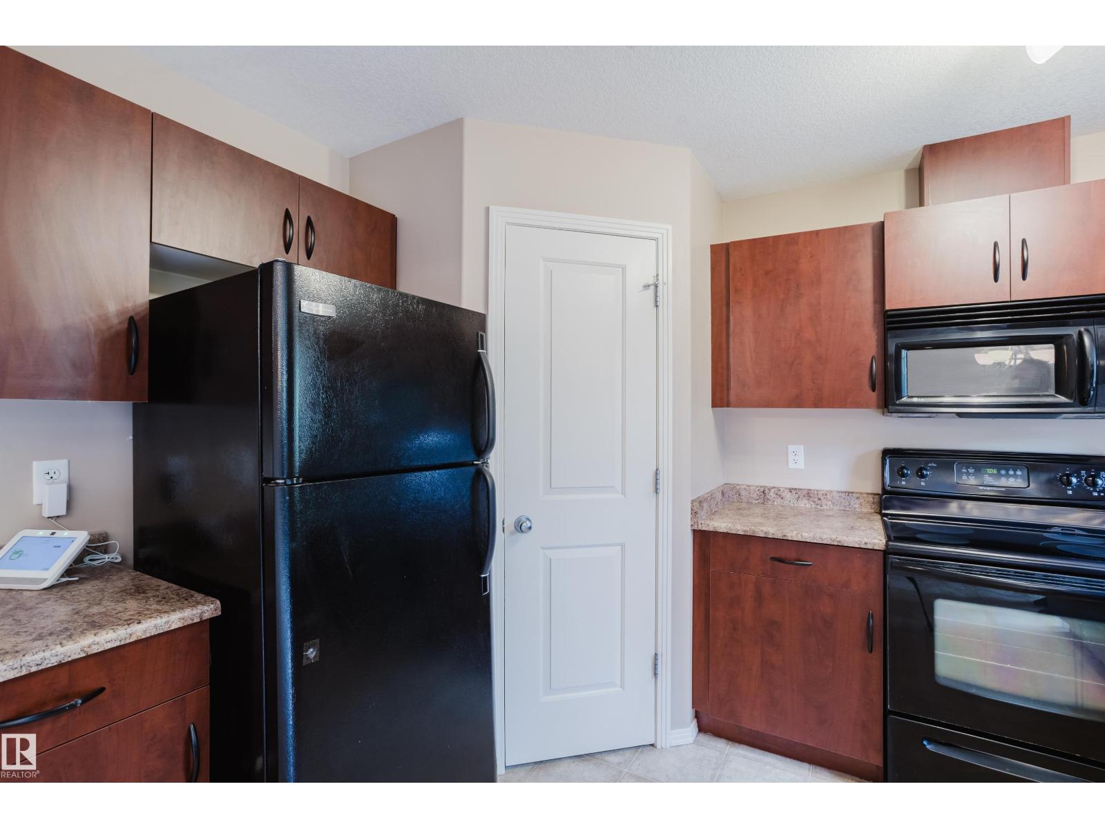 #35 12930 140 AV NW - Image 15