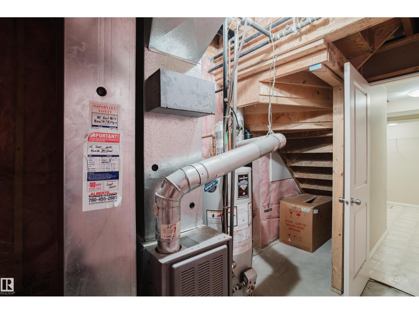 #35 12930 140 AV NW - Image 43