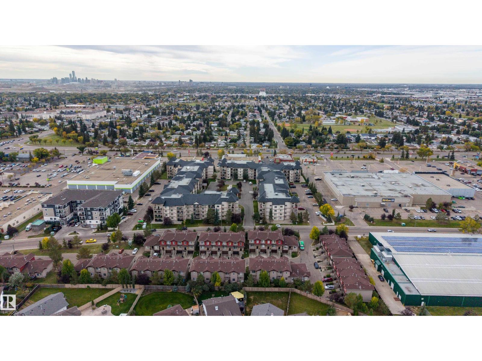 #35 12930 140 AV NW - Image 53