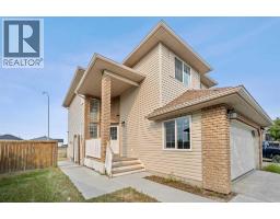 Bedroom - 187 Martinvalley Crescent Ne, Calgary, AB T3J4L6 Photo 8