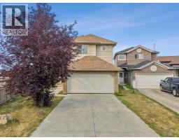 Bedroom - 187 Martinvalley Crescent Ne, Calgary, AB T3J4L6 Photo 7