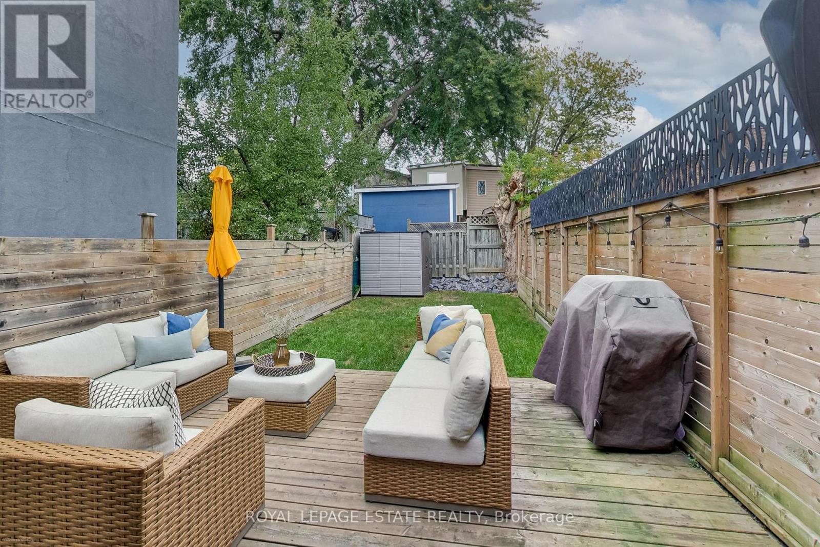1265 WOODBINE AVENUE - 22