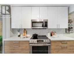 1265 Woodbine Avenue, Toronto, ON M4C4E5 Photo 11