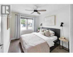 1265 Woodbine Avenue, Toronto, ON M4C4E5 Photo 13