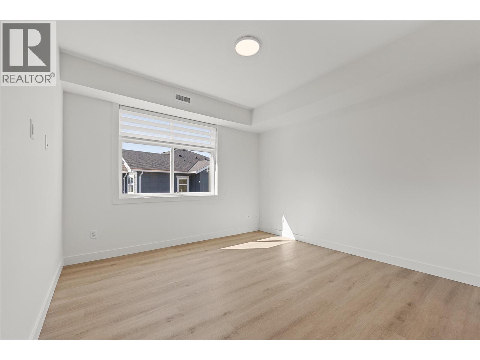 #202 5300 Main Street - 25