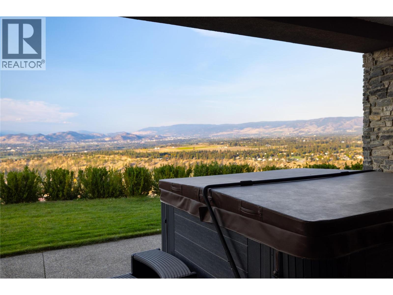 1010 Lamont Court, Kelowna