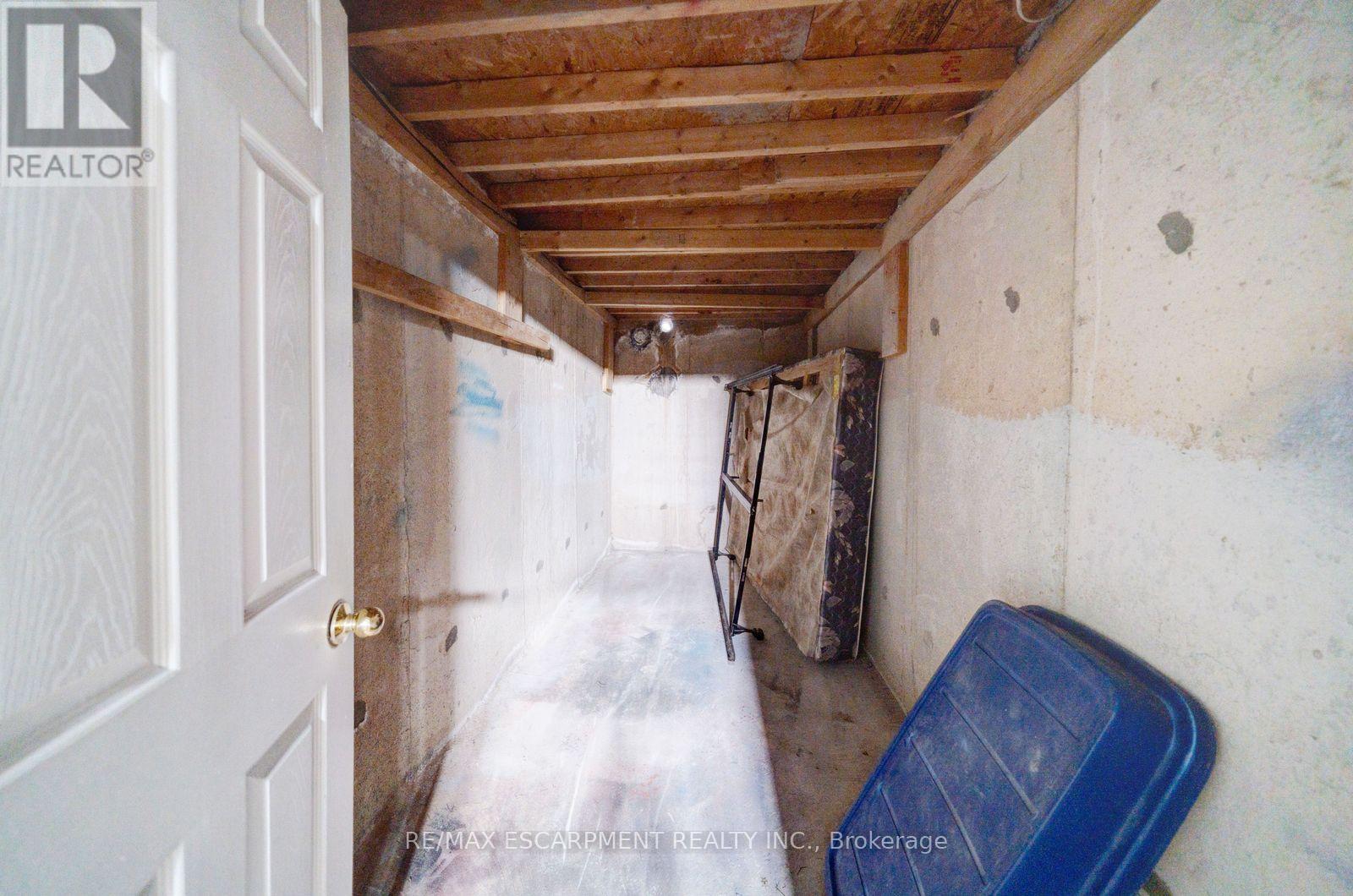 1944 APPLEWOOD AVENUE - Image 45
