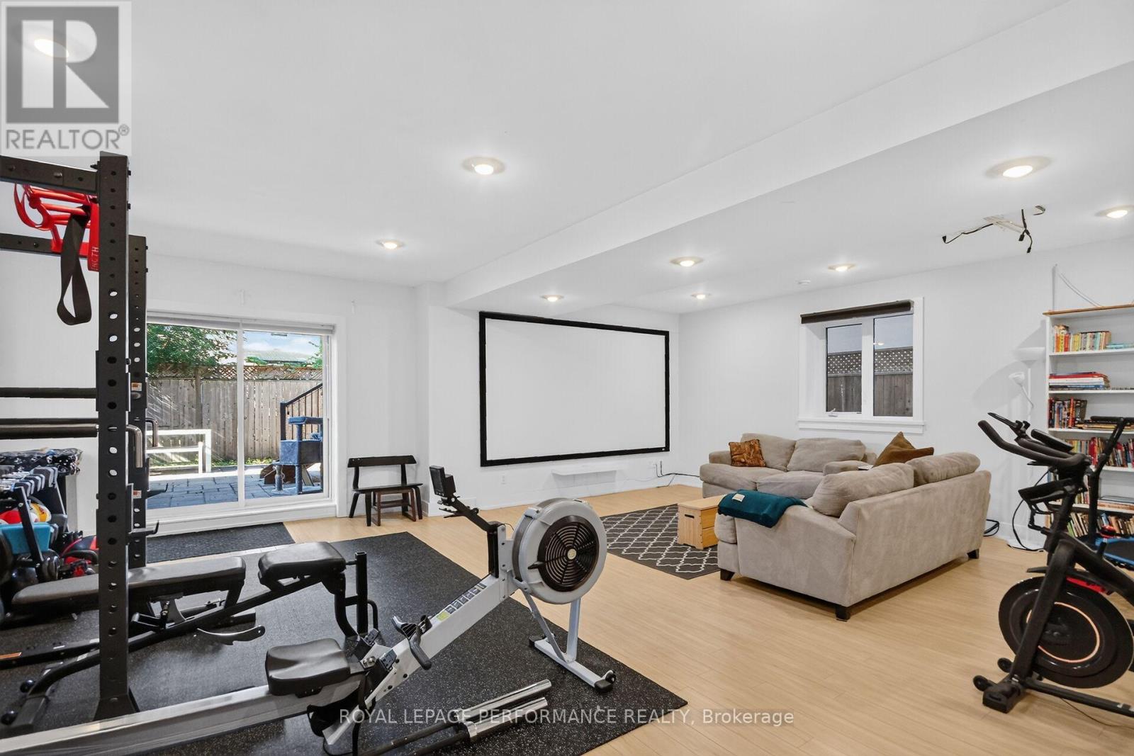258 CARLETON AVENUE, Ottawa — photo 10
