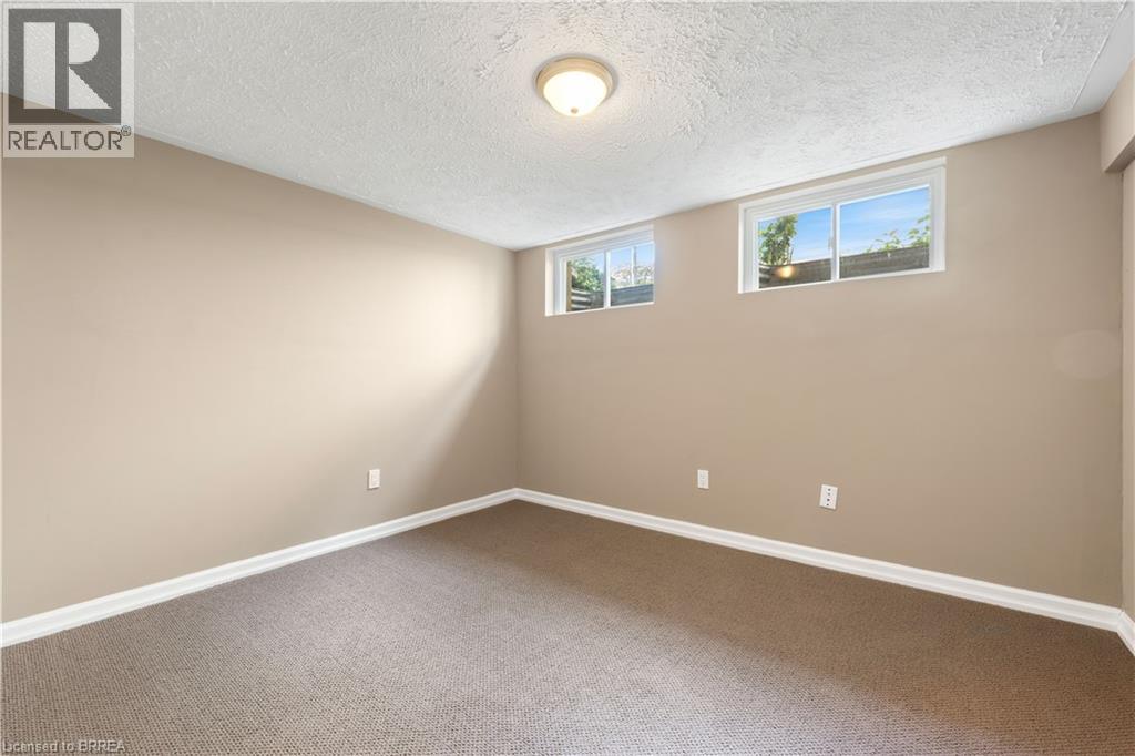 25 WAYNE Drive - Image 19