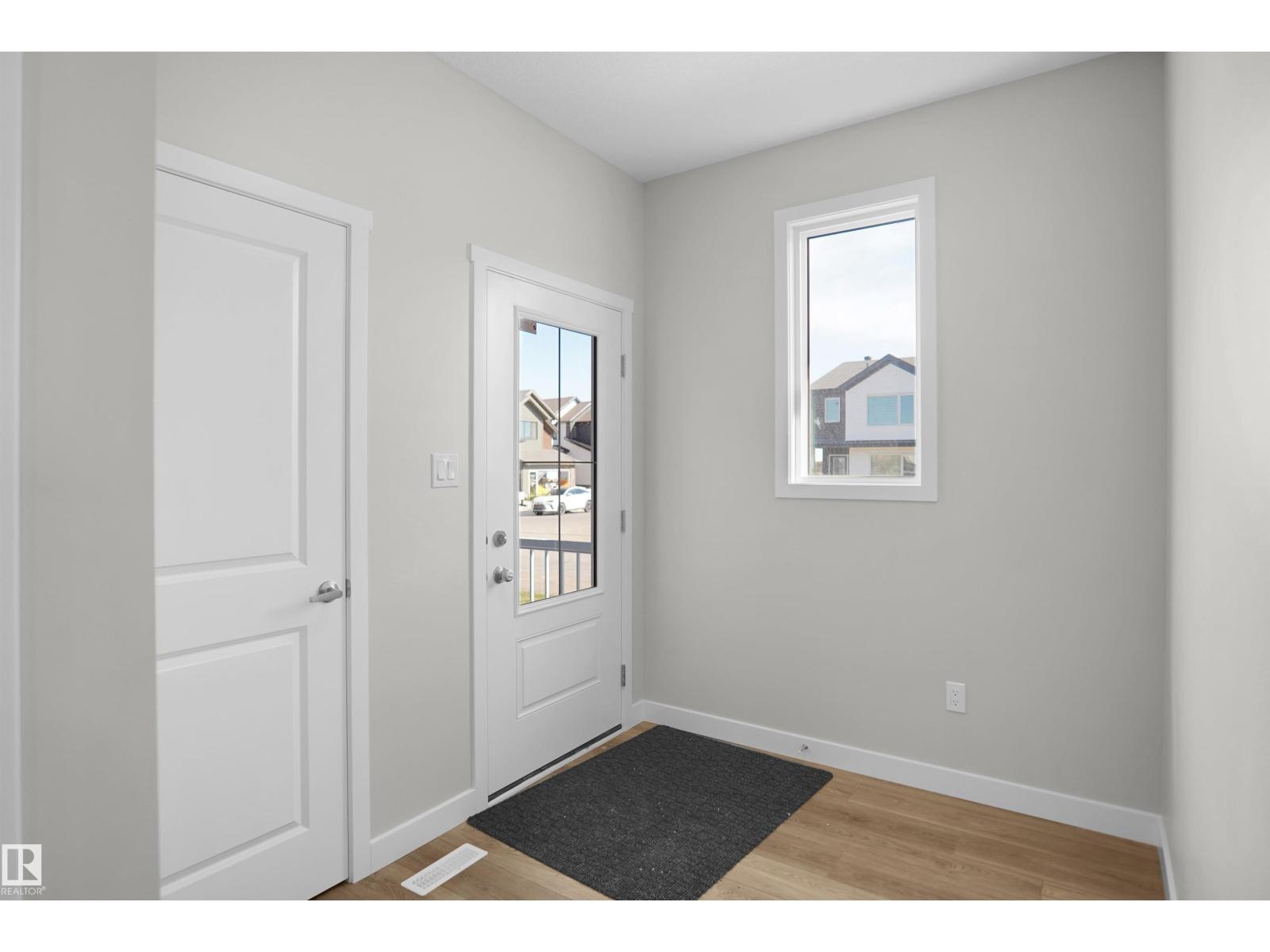 2204 194 ST NW - 4