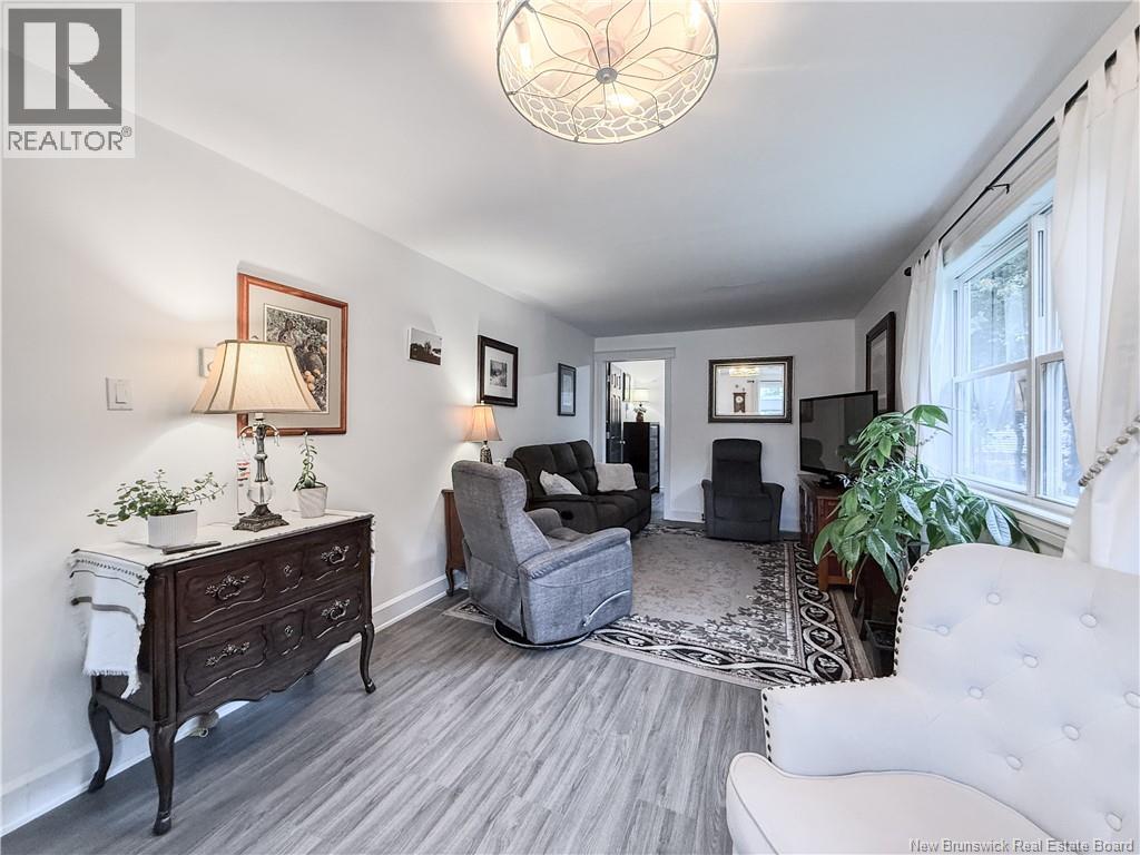 38 Holman Avenue - Image 12