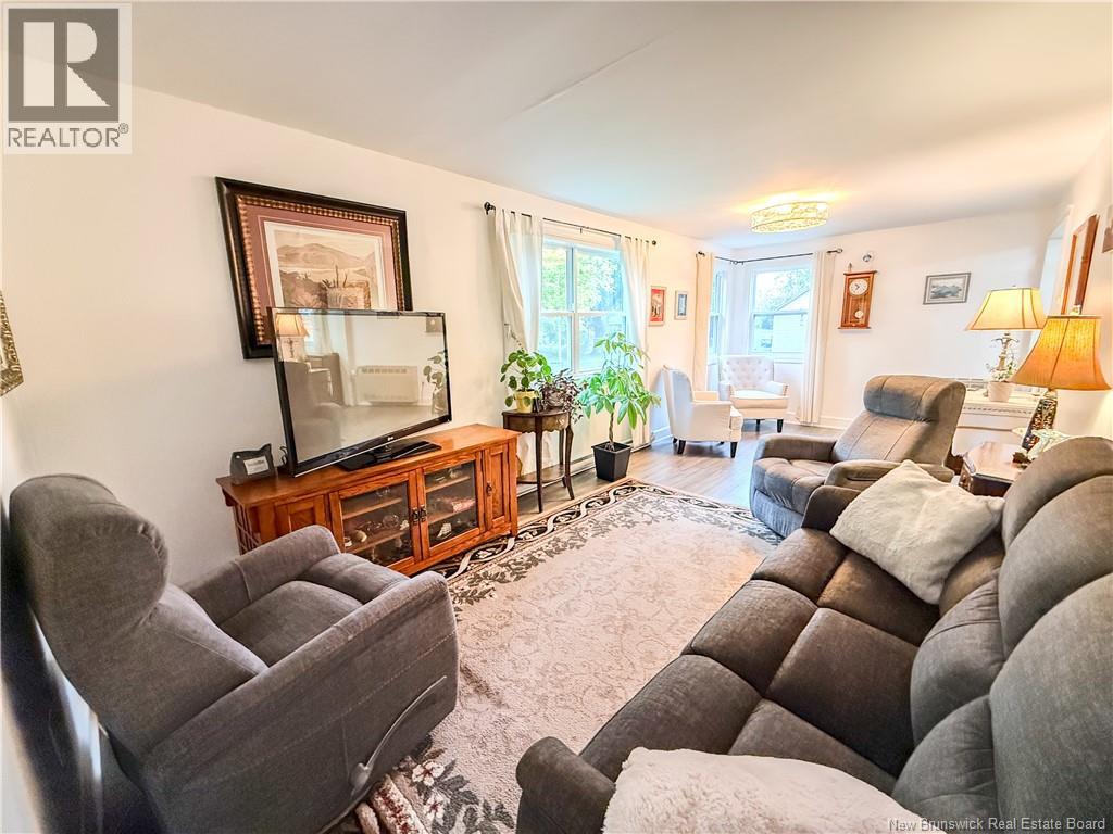 38 Holman Avenue - Image 14