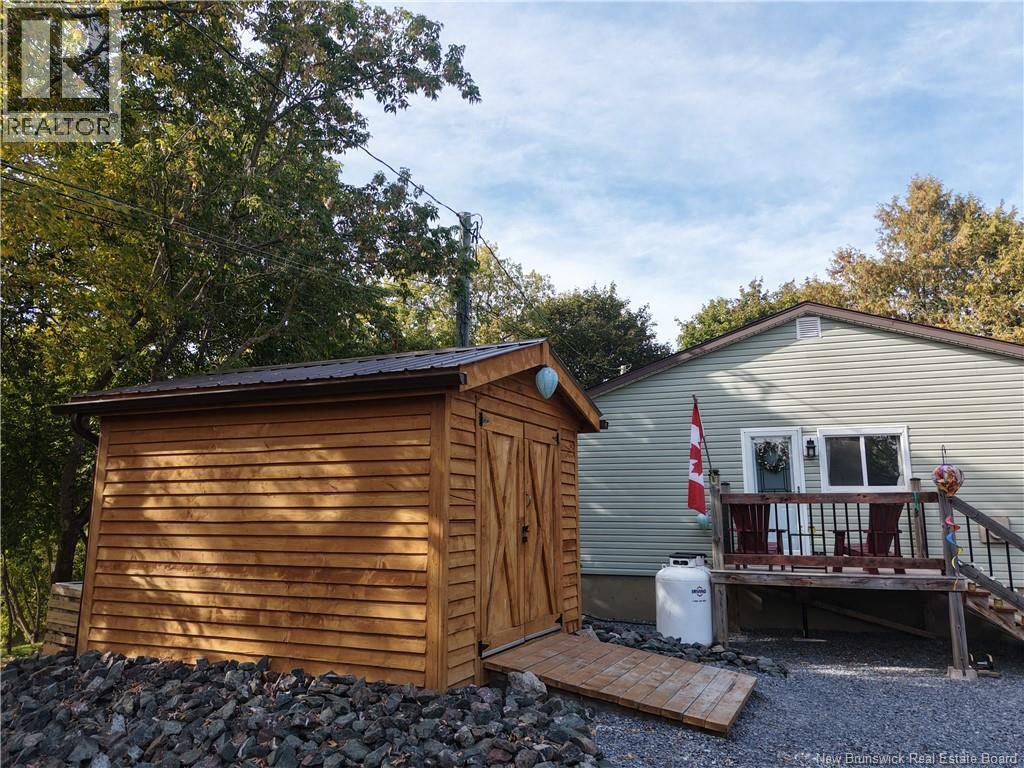 38 Holman Avenue - Image 29
