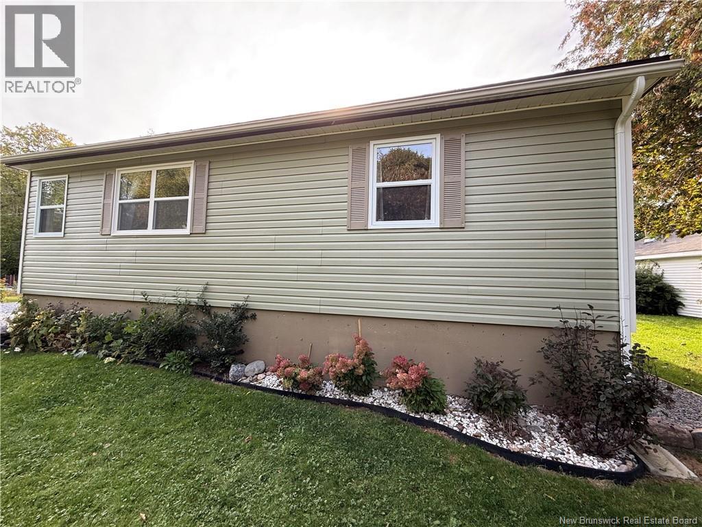 38 Holman Avenue - Image 35