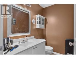 Bedroom - 162 Bridlewood Avenue Sw, Calgary, AB T2Y3T5 Photo 13