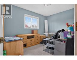 162 Bridlewood Avenue Sw, Calgary, AB T2Y3T5 Photo 17