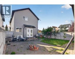 162 Bridlewood Avenue Sw, Calgary, AB T2Y3T5 Photo 24
