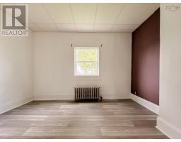 379 Ripley Street, New Waterford, NS B1H2Z7 Photo 12