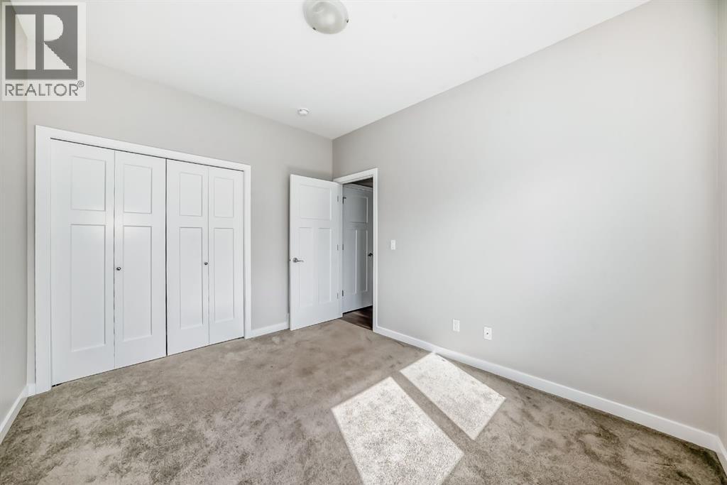 Listing photo – 110 CEDAR Square, Blackfalds