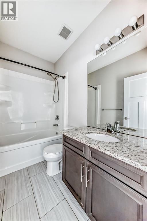 Listing photo – 110 CEDAR Square, Blackfalds