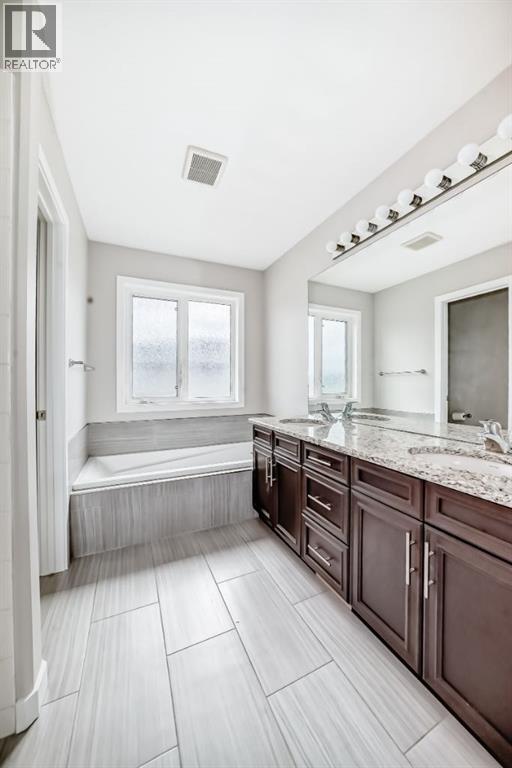 Listing photo – 110 CEDAR Square, Blackfalds