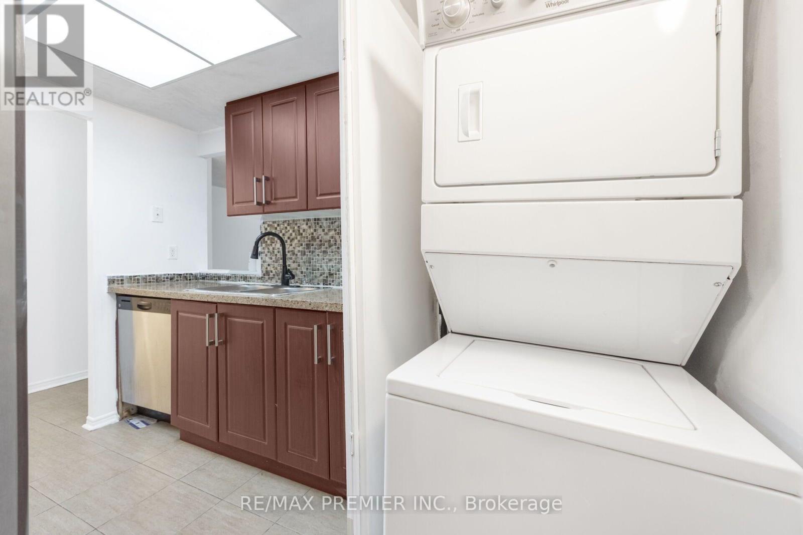#1923 3 GREYSTONE WALK DRIVE - Image 37