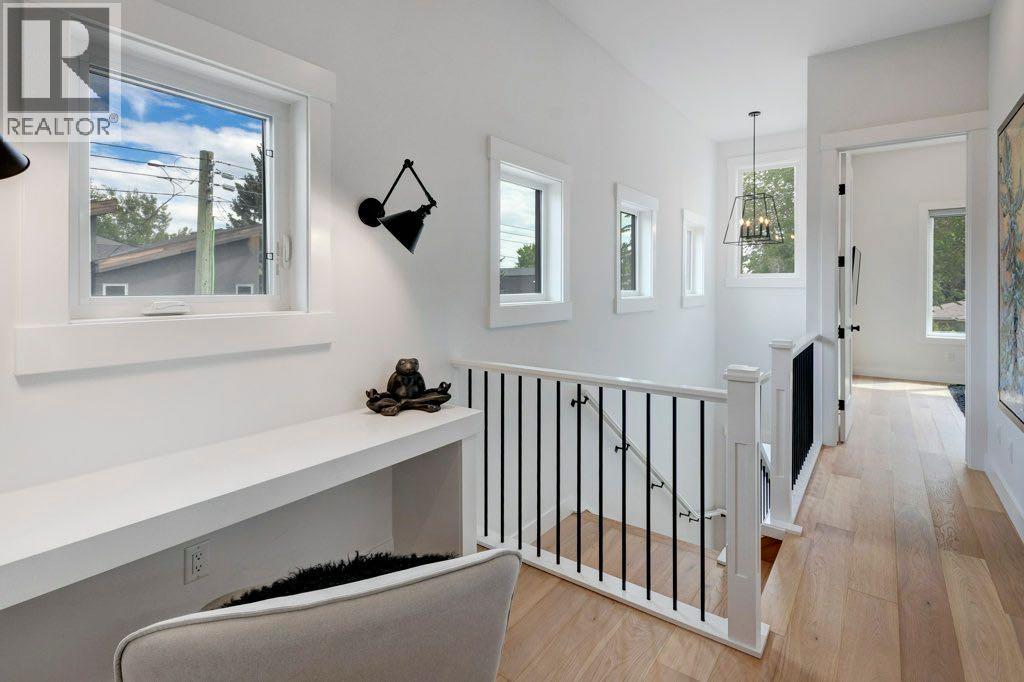 1906 43 Avenue SW - Image 15