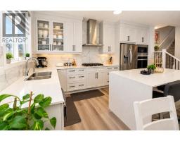4pc Bathroom - 151 Cityside View Ne, Calgary, AB T3N2N4 Photo 6