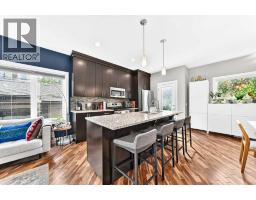 Primary Bedroom - 3, 309 15 Avenue Ne, Calgary, AB T2E1H3 Photo 6