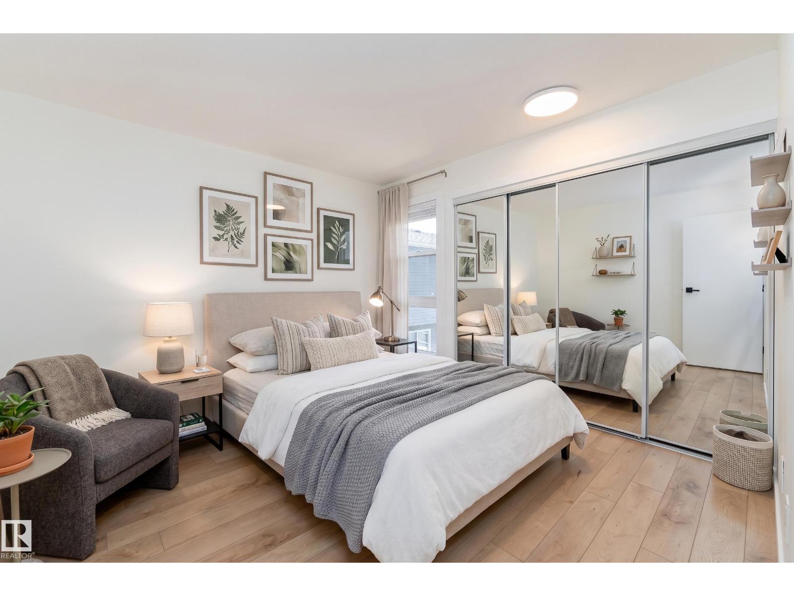 #10 1415 62 ST NW - 15
