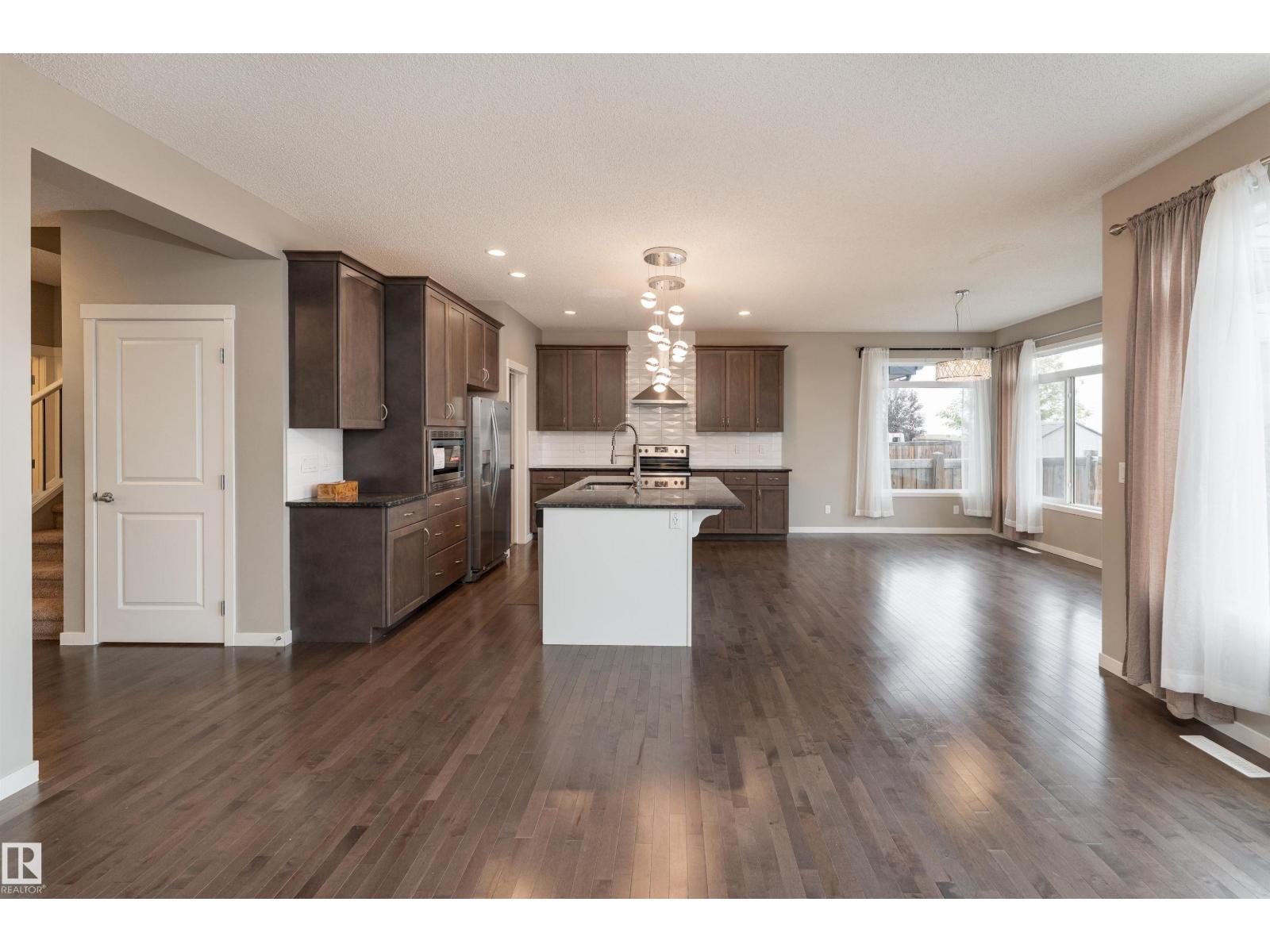 17523 56 ST NW - 8