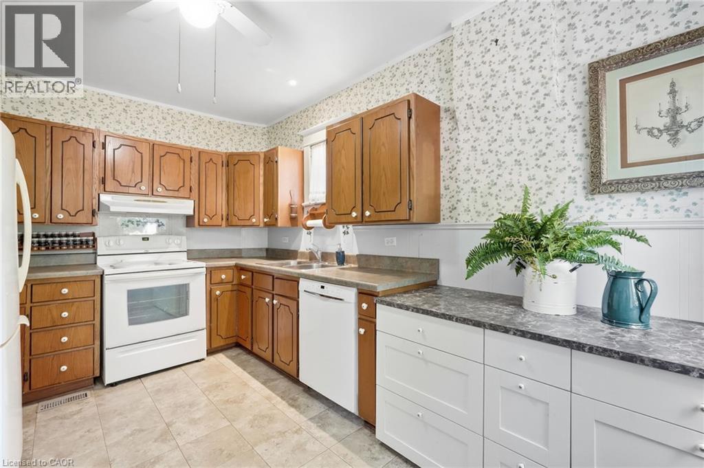 41 EAST 14TH Street - 18