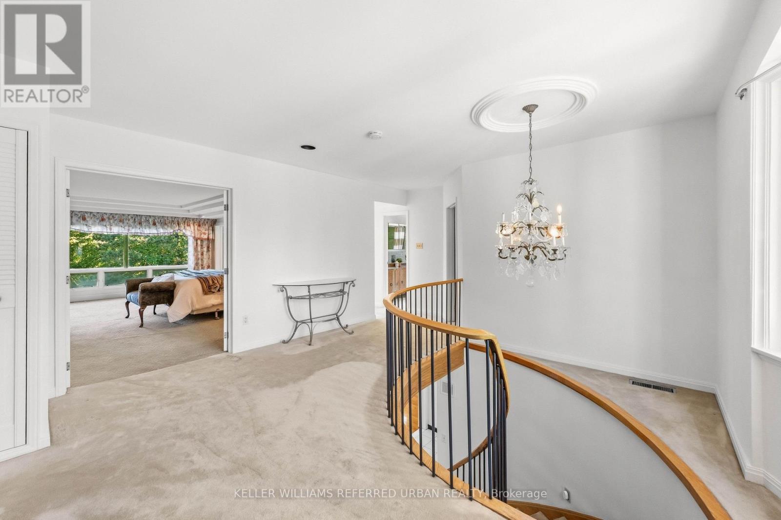 23 BROCKINGTON CRESCENT - 22