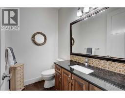4pc Bathroom - 1133 39 Street Sw, Calgary, AB T3C1V3 Photo 16