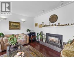 998 Fairway Drive, North Vancouver, BC V7G1L8 Photo 14