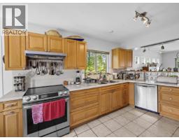 998 Fairway Drive, North Vancouver, BC V7G1L8 Photo 21
