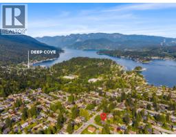998 Fairway Drive, North Vancouver, BC V7G1L8 Photo 38