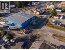210 1058 Gibsons Way, Gibsons, BC V0N1V7 Photo 11