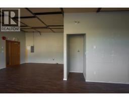 210 1058 Gibsons Way, Gibsons, BC V0N1V7 Photo 17