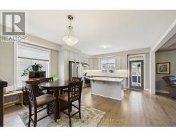 Kitchen - 8 Chambery Street, Bracebridge, ON P1L0G2 Photo 7