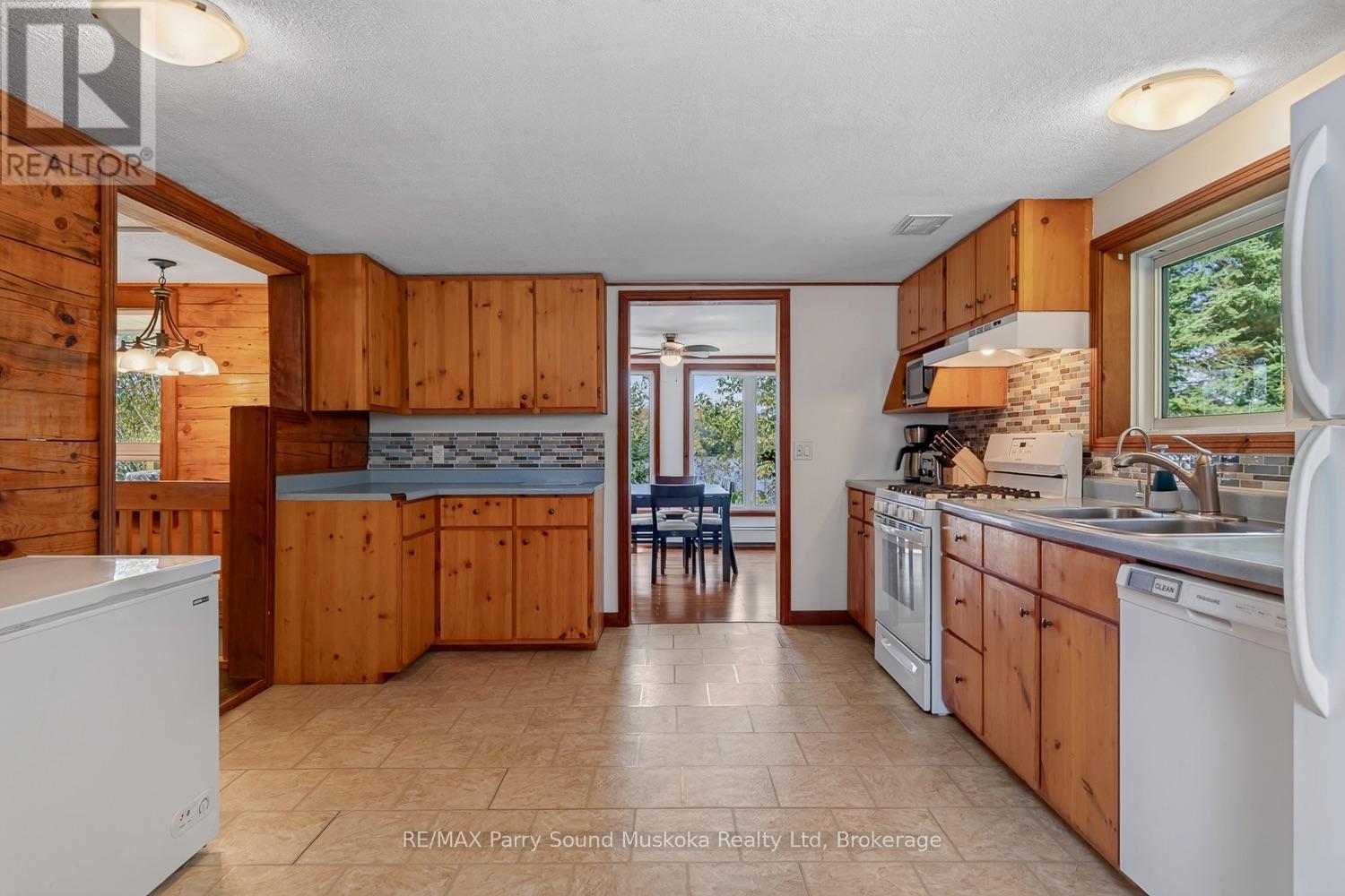 134 JOHNSTON ROAD - Image 6